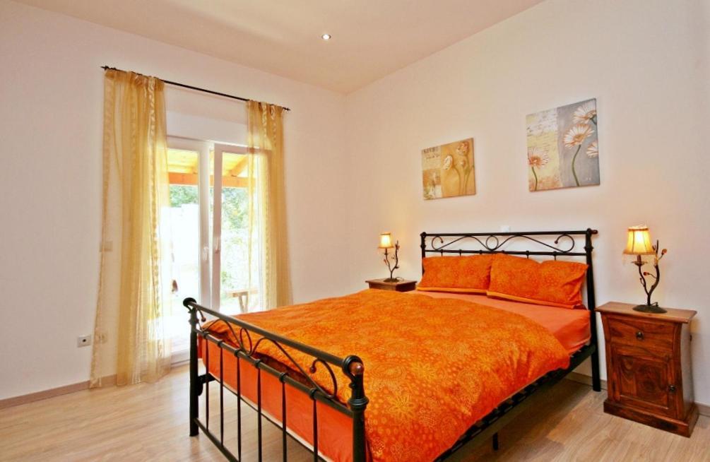 Villa Spiti Ute Makrádes Extérieur photo